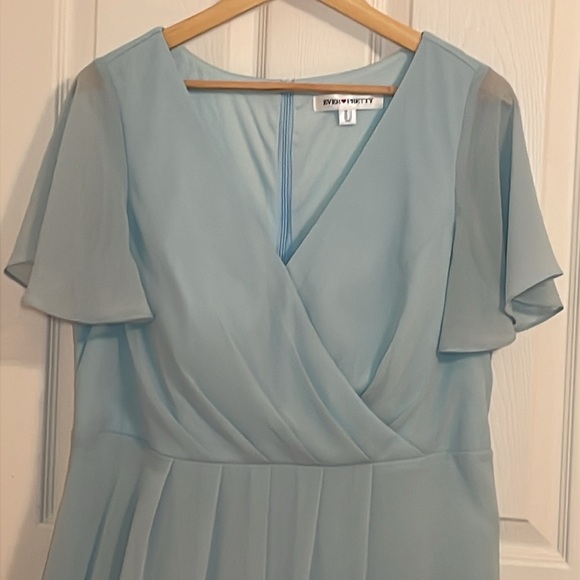 Elegant Flowy Baby Blue Dress, Cruise, mother of the bride, groom, cocktail, 14 - Picture 4 of 8